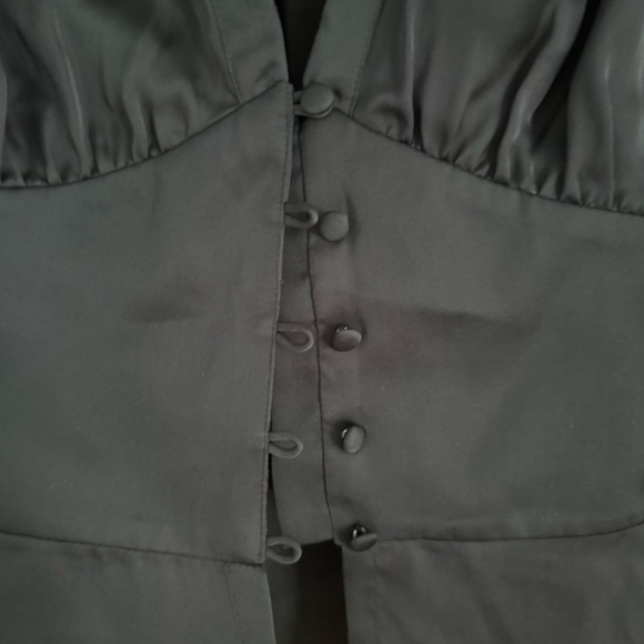 Emerald Green Silky Blouse - Picture 3 of 5